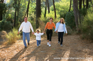 Famille en forêt à Arcachon